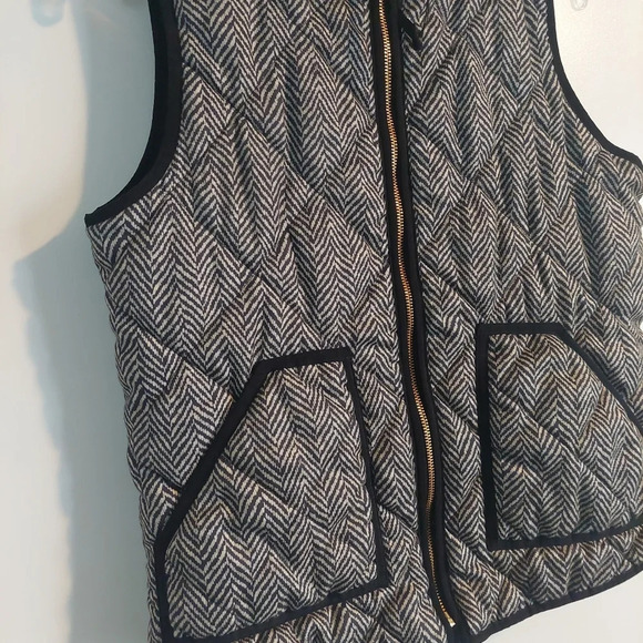 J.Crew Herringbone quilted puffer vest fullzip Size Small Classic Preppy Office - Picture 4 of 8